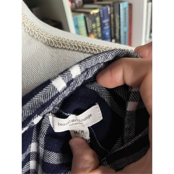 Beach Lunch Lounge Navy Blue White Plaid Cap Sleeve Button Front Shirt Medium - Picture 4 of 6